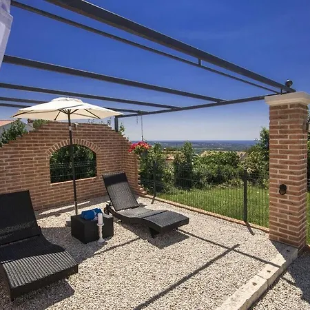 Vista Grande Villa