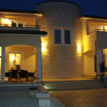 Vila Vista Grande *